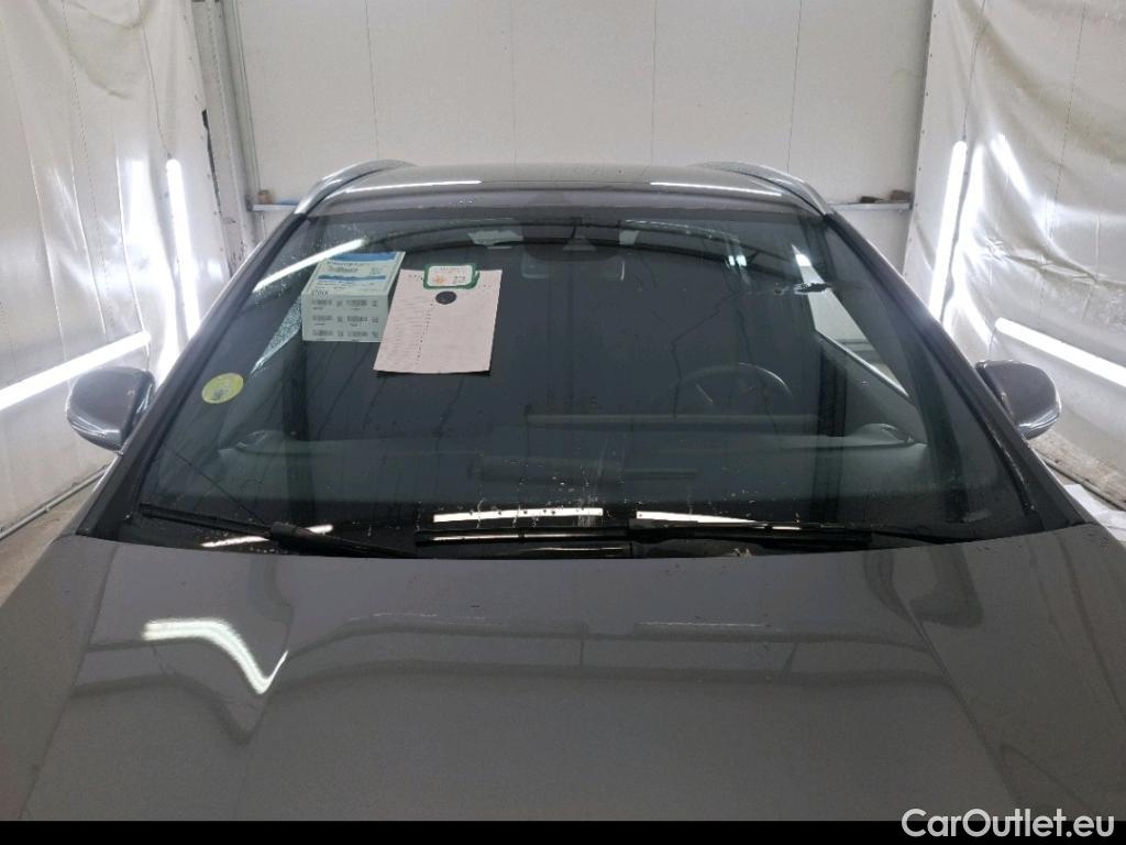  Mercedes  GLA MERCEDES-BENZ  / 2020 / 5P / SUV  200 D BUSINESS LINE DCT #4