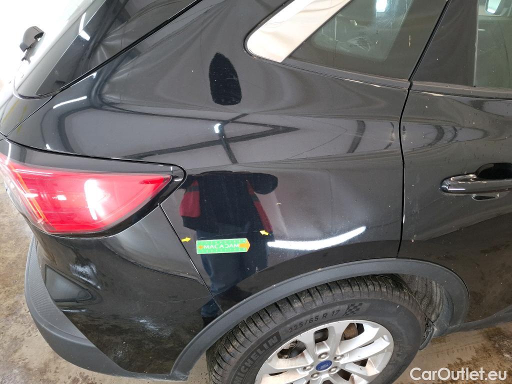  Ford  Kuga FORD  / 2019 / 5P / SUV 2.5 190 hybrid Flexifuel Pshift Titanium #1