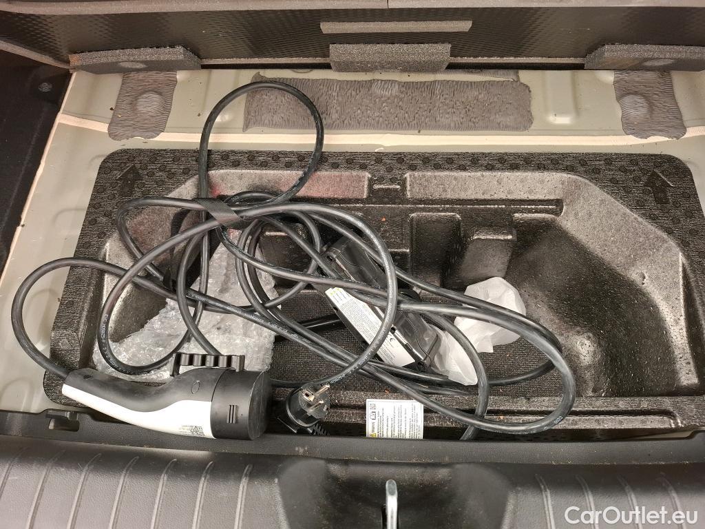  Hyundai   Ioniq Ioniq 6 Creative Electrique 77kWh BVA #17