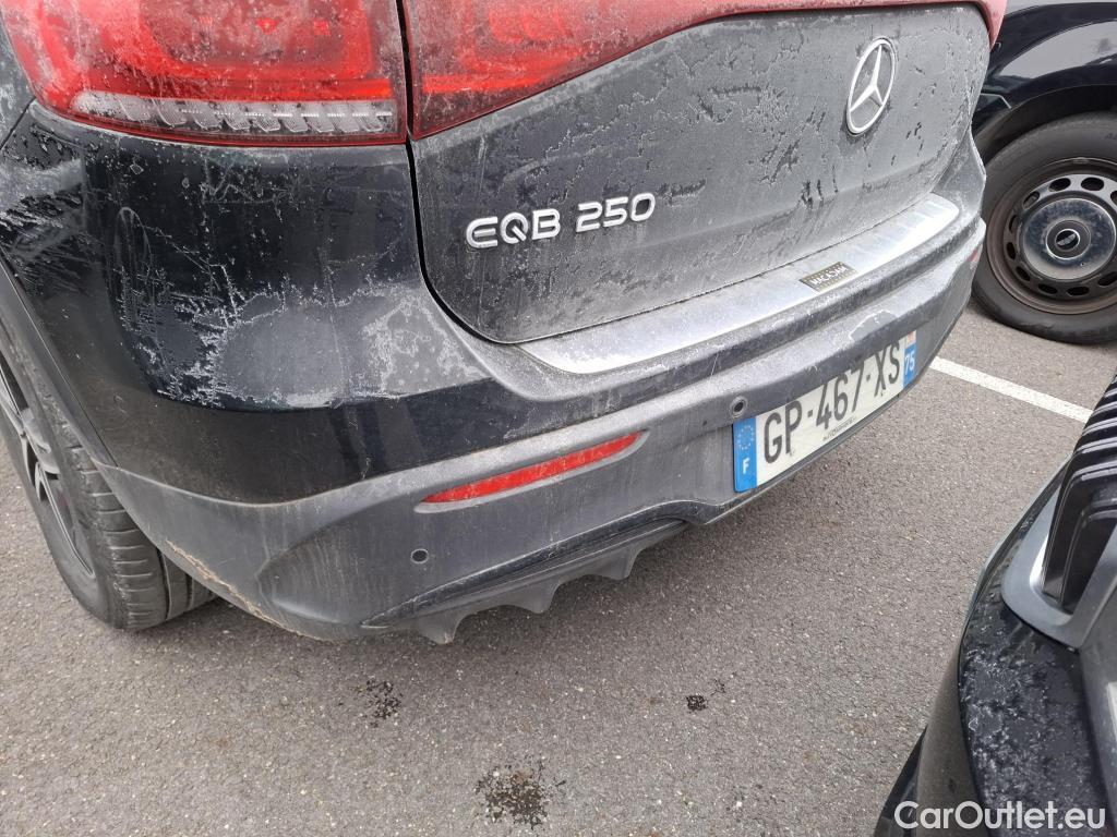  Mercedes  EQB MERCEDES-BENZ  / 2021 / 5P / SUV  250 AMG Line #6