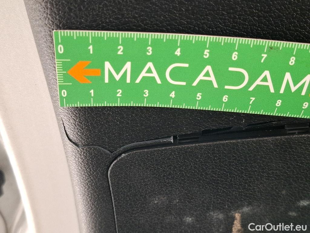  KIA  Sportage KIA  5p SUV 1.6 T-GDI 177 ISG DCT7 DESIGN 2WD #16