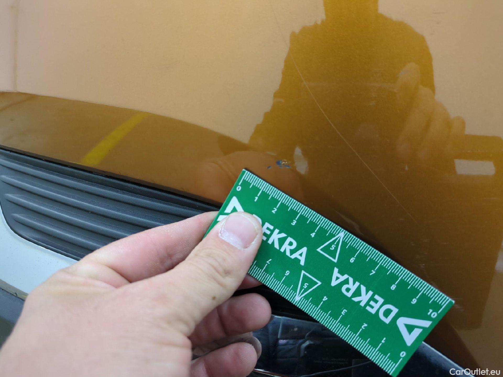  Renault  Captur RENAULT  / 2019 / 5P / SUV Intens E-TECH Plug-in 160 #64