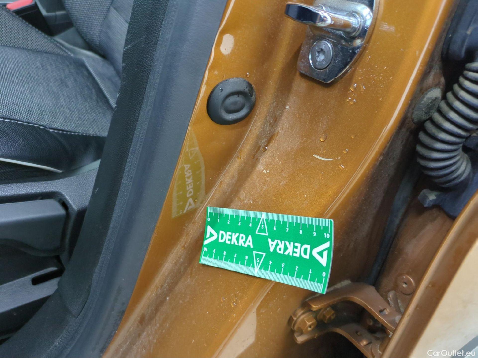  Renault  Captur RENAULT  / 2019 / 5P / SUV Intens E-TECH Plug-in 160 #66