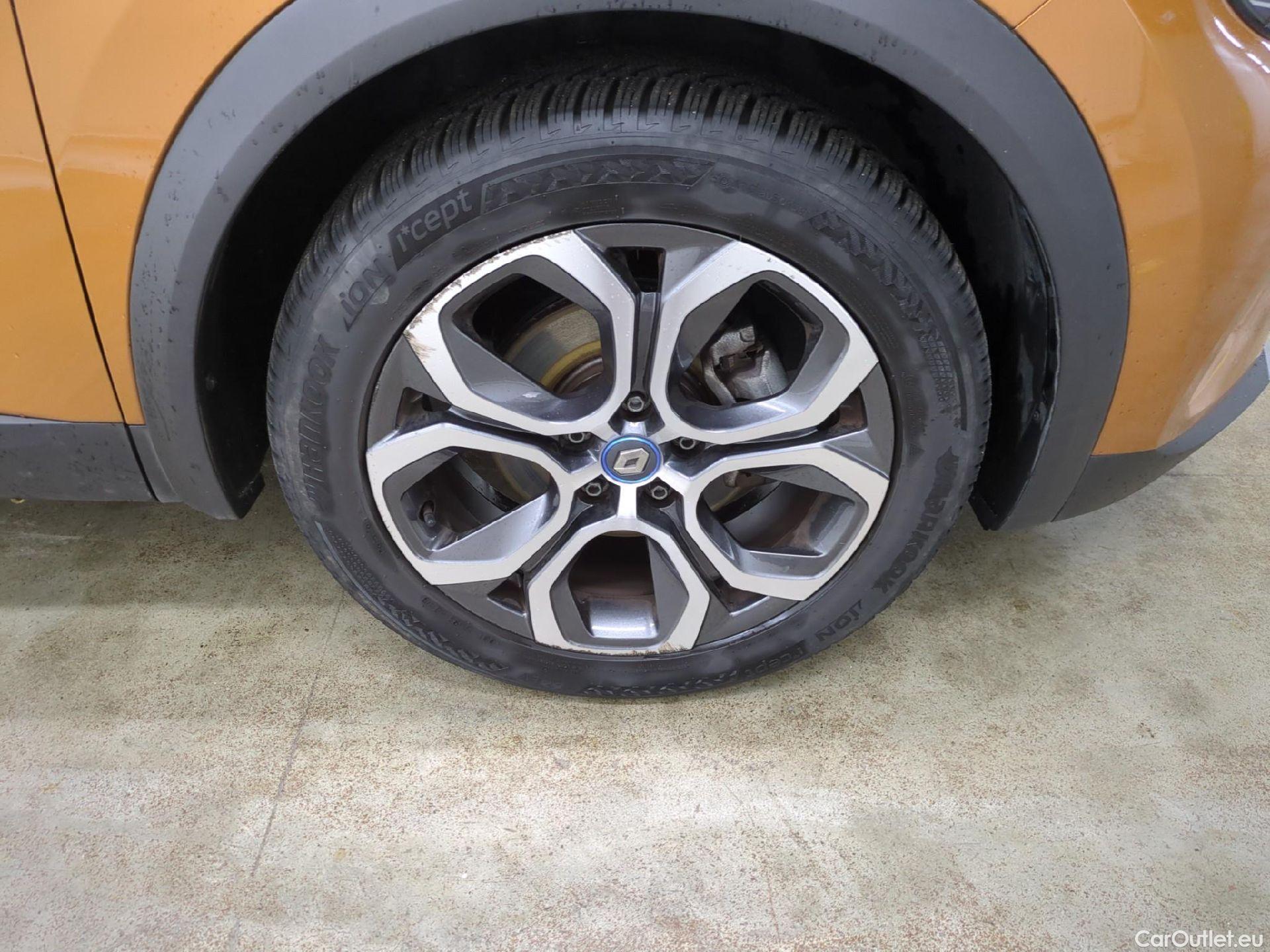  Renault  Captur RENAULT  / 2019 / 5P / SUV Intens E-TECH Plug-in 160 #10