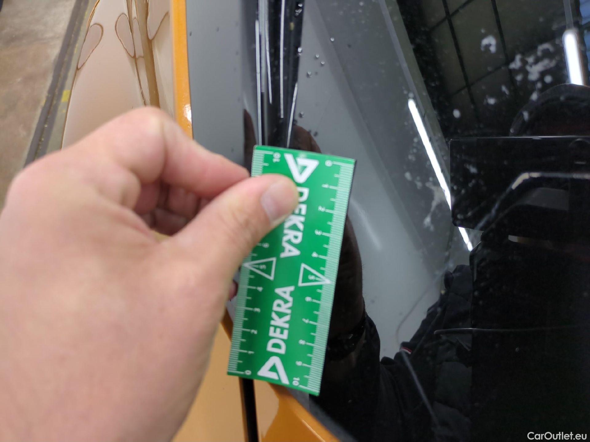  Renault  Captur RENAULT  / 2019 / 5P / SUV Intens E-TECH Plug-in 160 #21