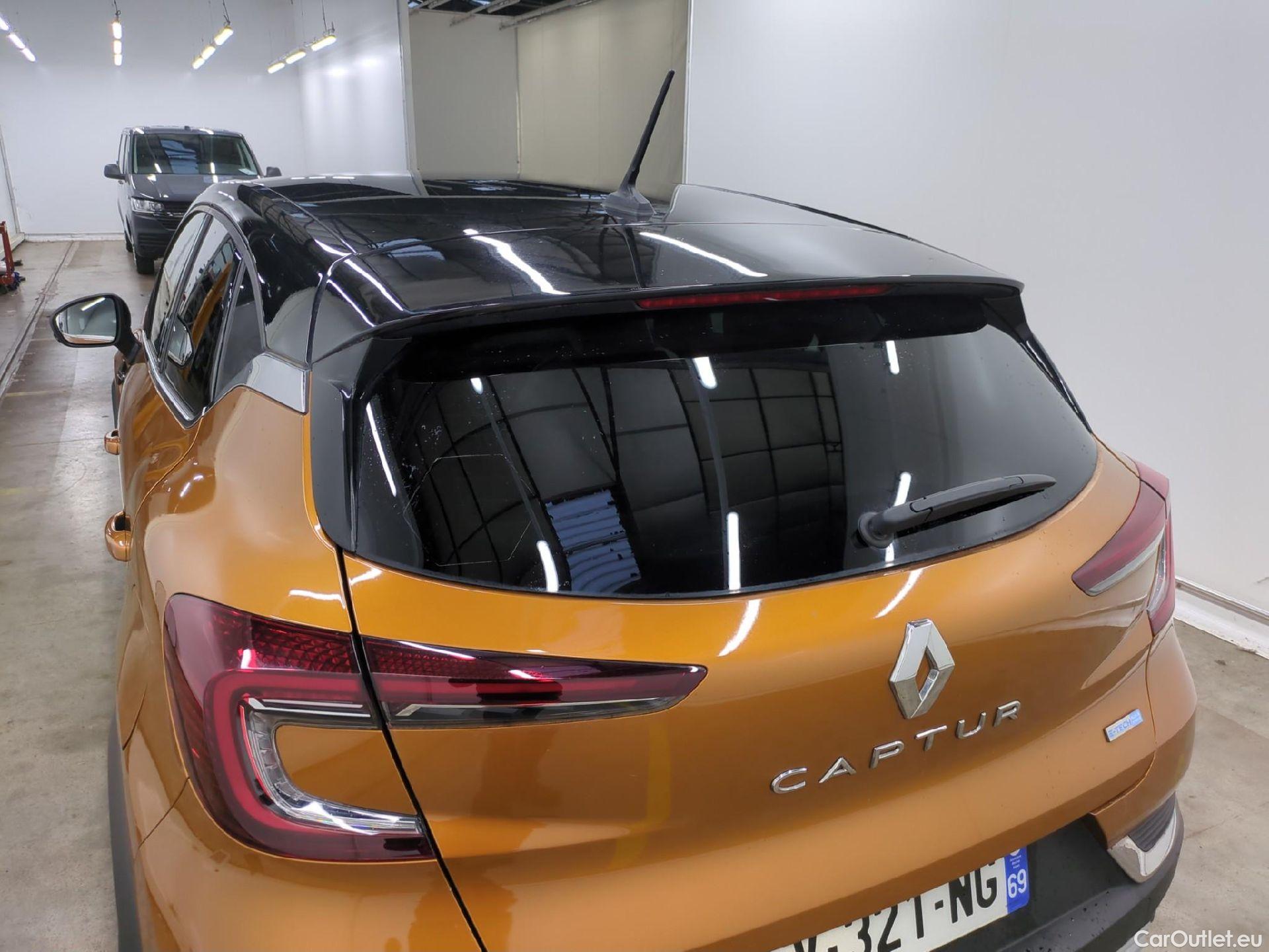  Renault  Captur RENAULT  / 2019 / 5P / SUV Intens E-TECH Plug-in 160 #22