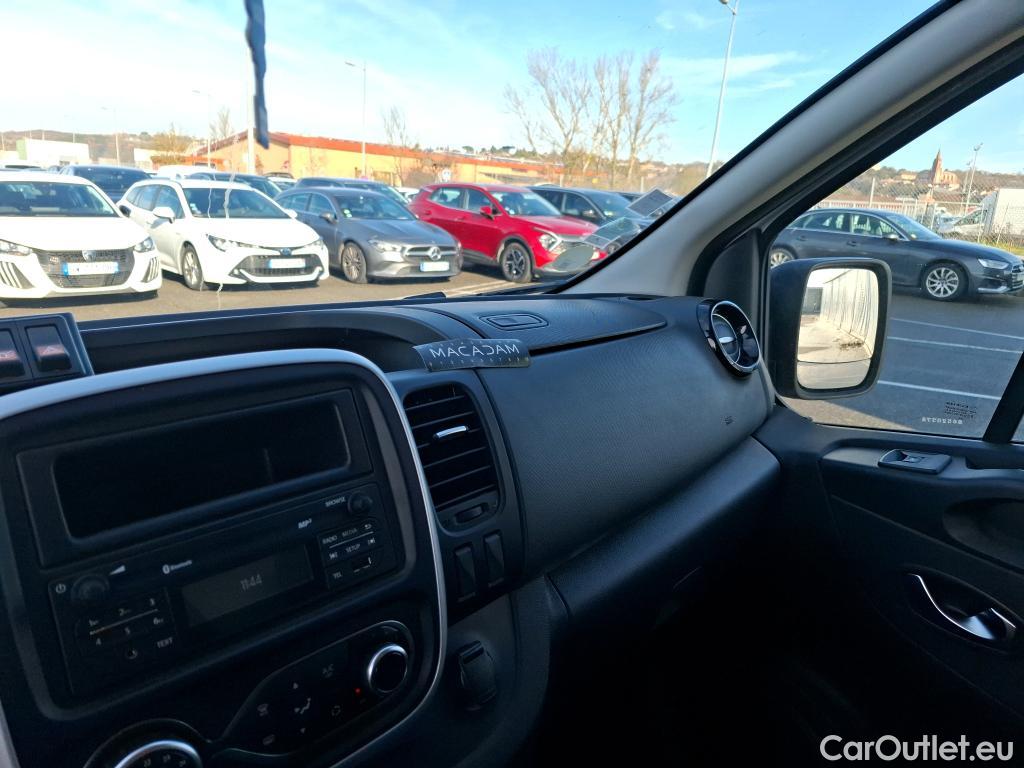  Renault  Trafic RENAULT  / 2019 / 4P / Fourgon tole FG GCF L1H1 1000 Energy dCi 145 EDC #15