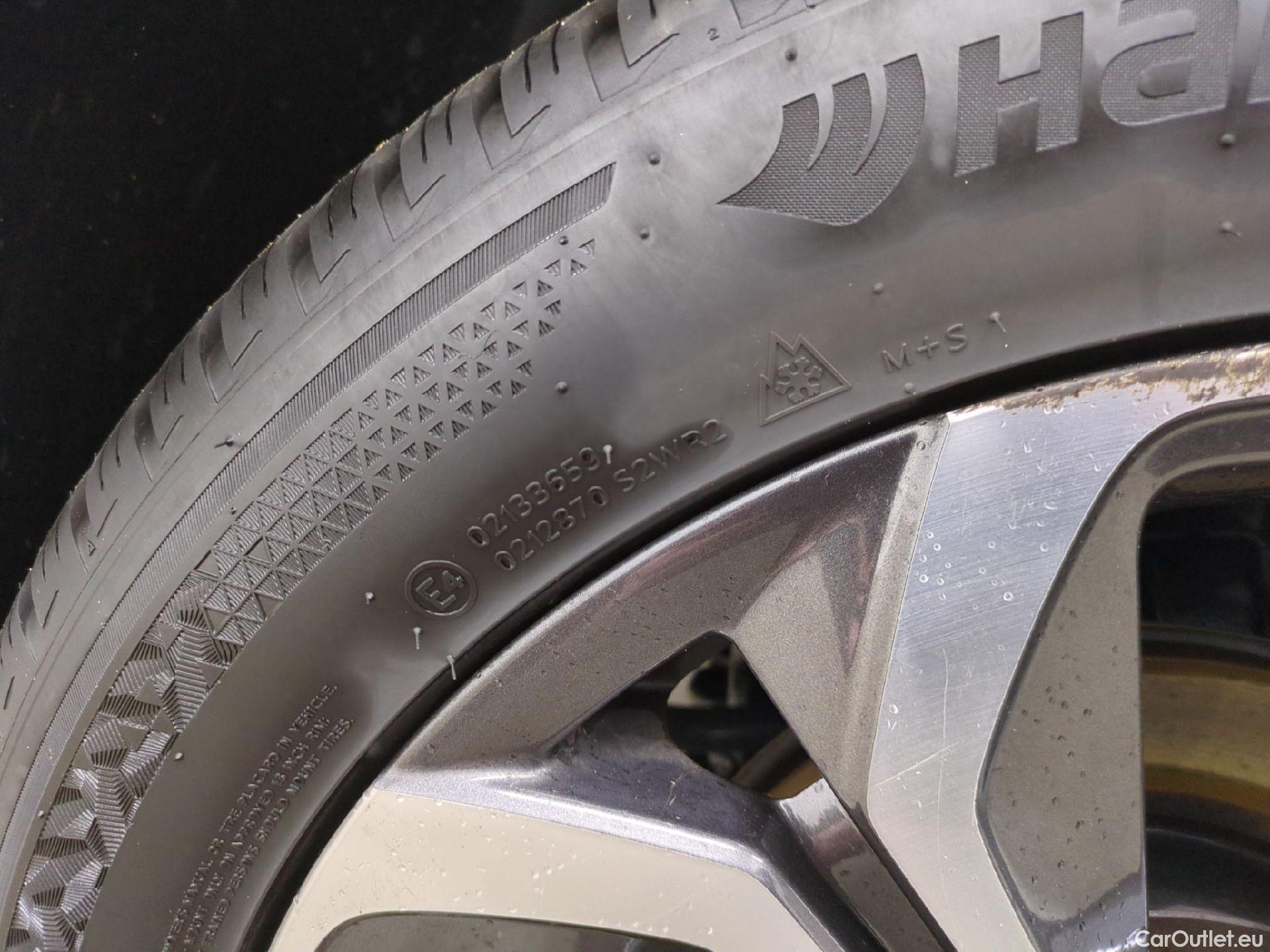  Renault  Captur RENAULT  / 2019 / 5P / SUV Intens E-TECH Plug-in 160 #5