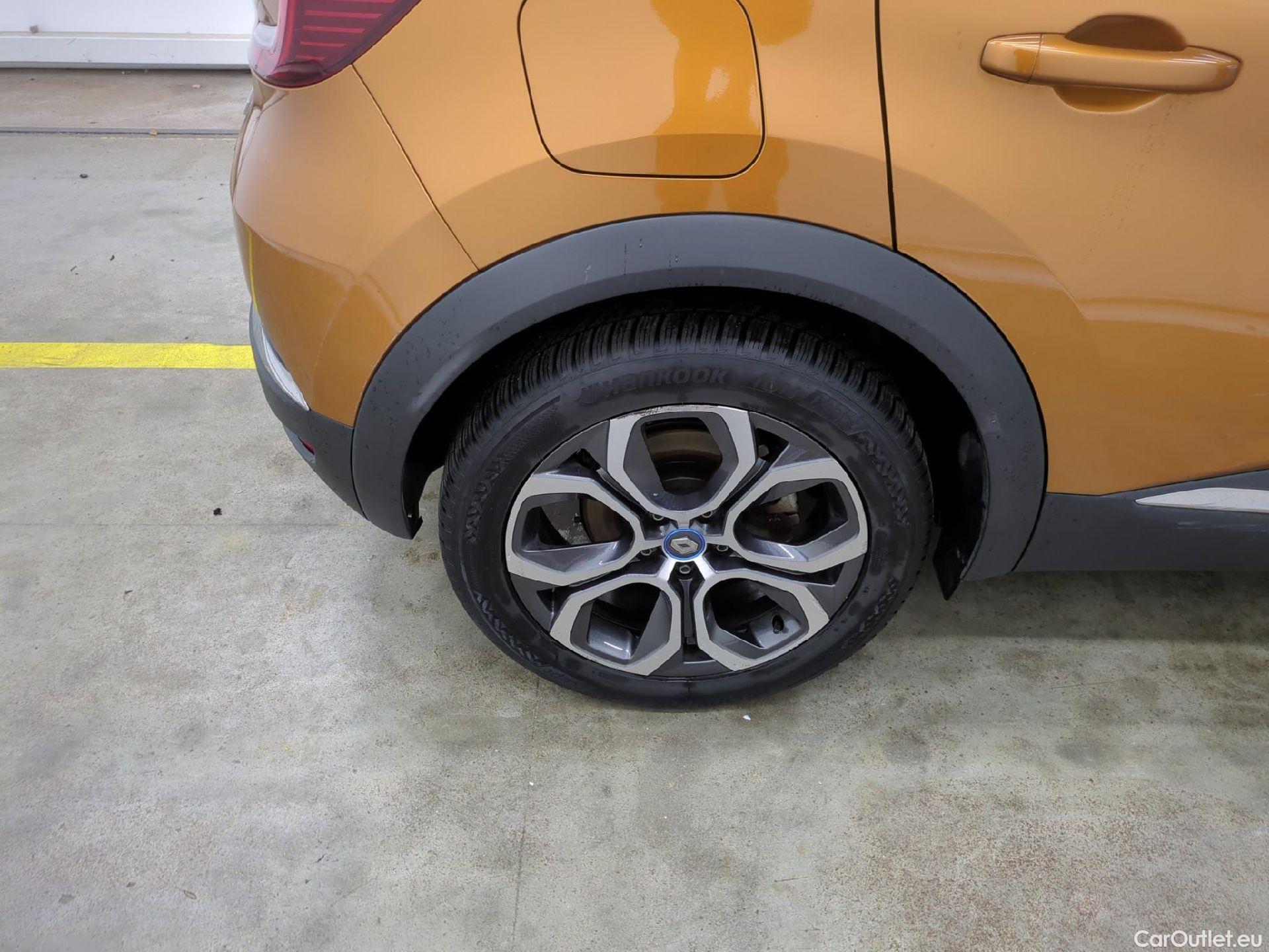  Renault  Captur RENAULT  / 2019 / 5P / SUV Intens E-TECH Plug-in 160 #6