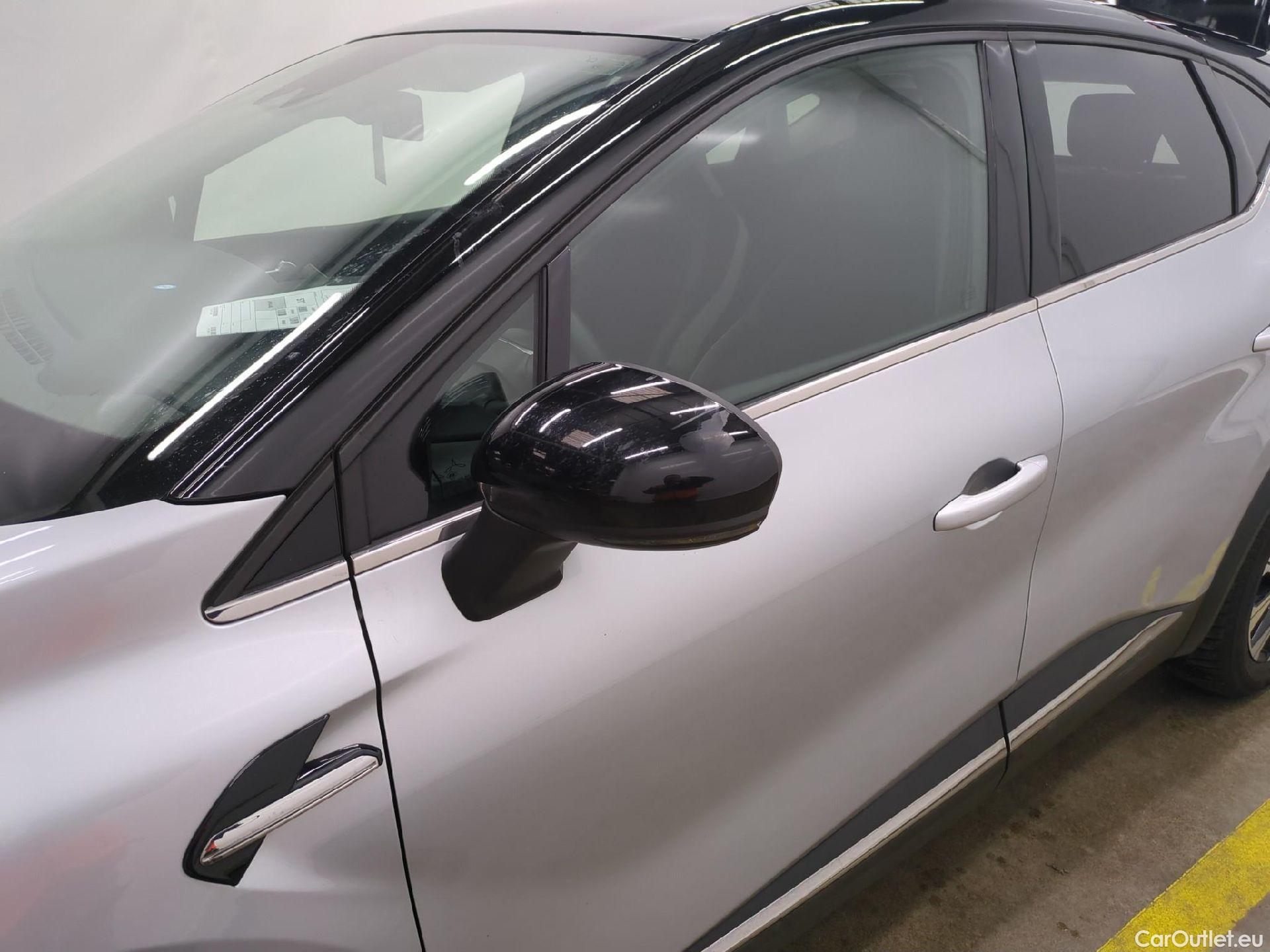  Renault  Captur  II Techno 1.6 E-TECH Hybrid 145CV BVA6 E6d #12