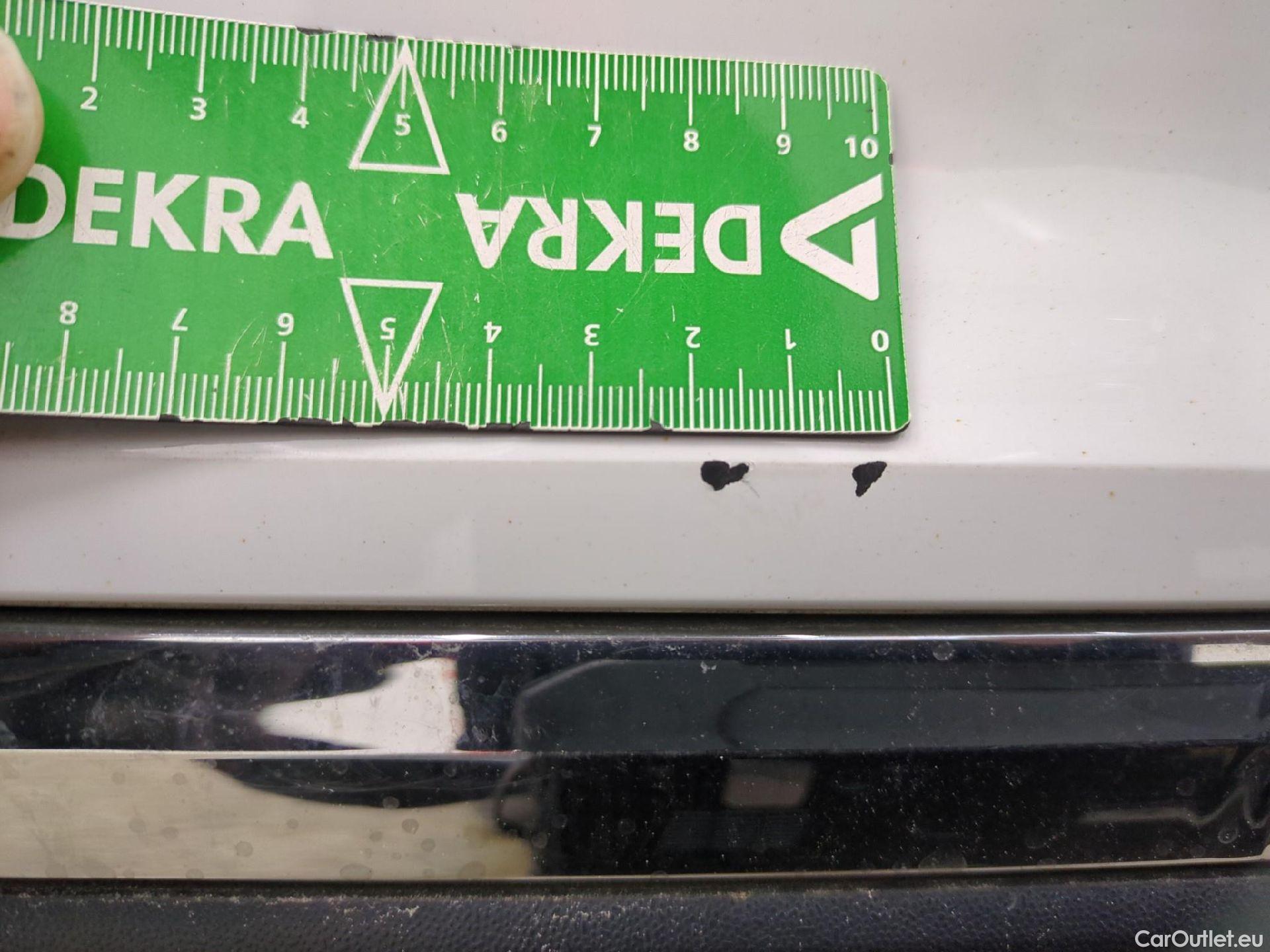  Volkswagen  Tiguan VOLKSWAGEN  / 2020 / 5P / SUV 1.5 TSI 150 DSG7 Life Busines #44