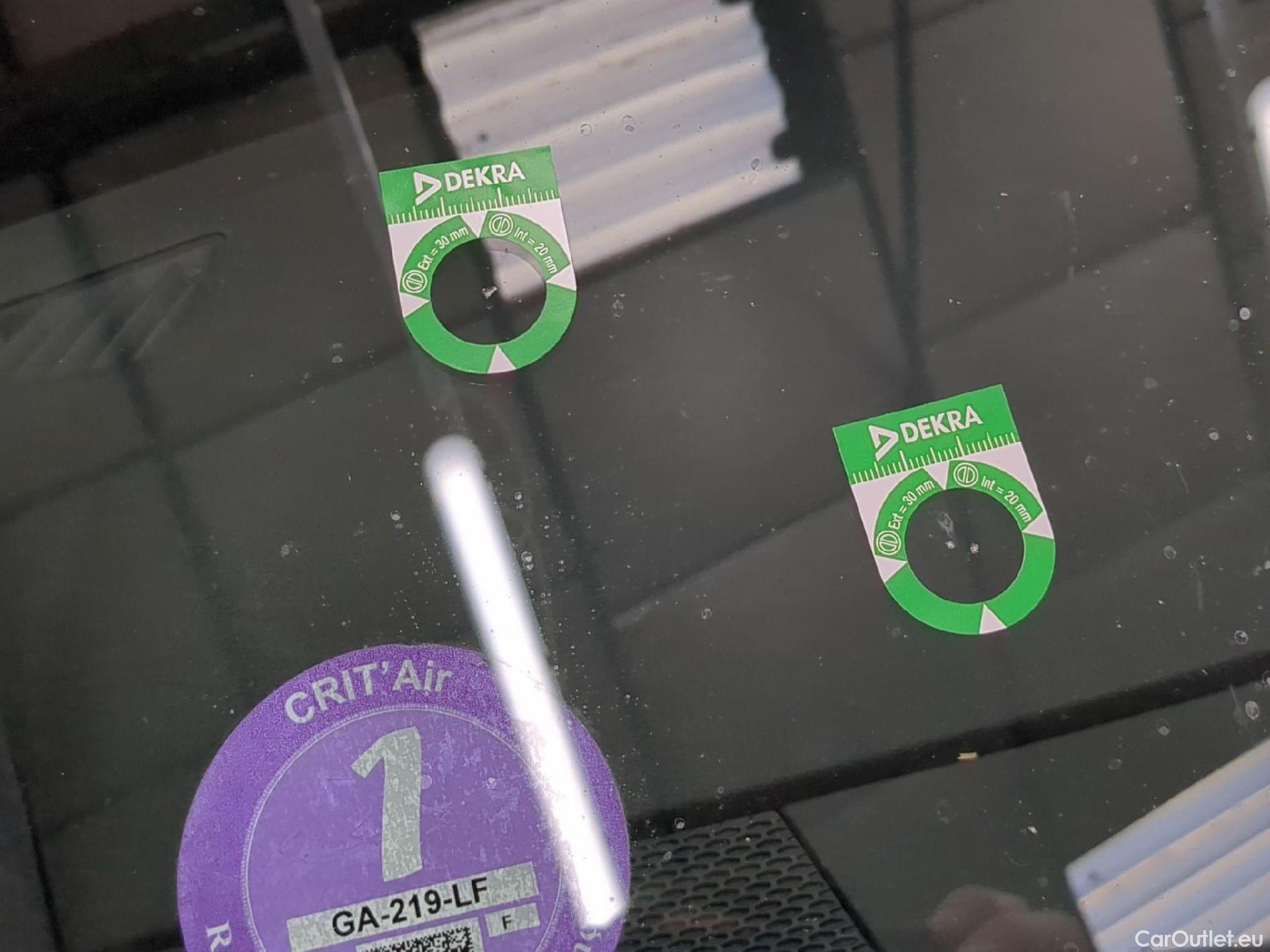  Toyota  Corolla TOYOTA  / 2018 / 5P / Berline Hybride 122h Dynamic Business Supp Lomb #36