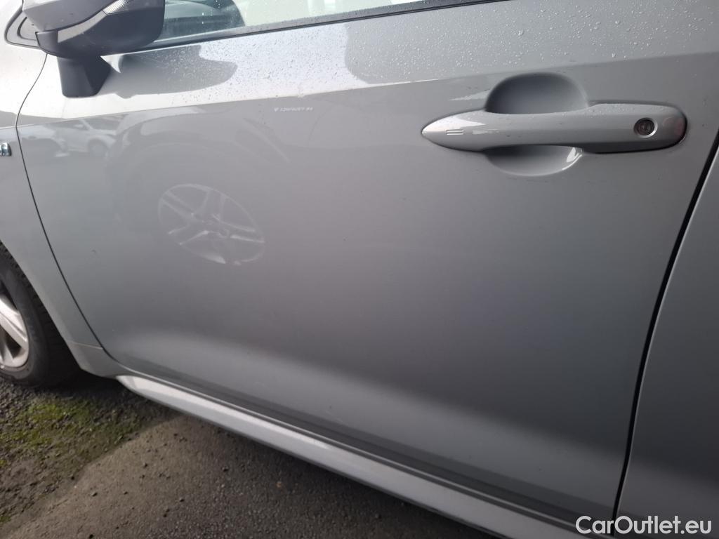  Toyota  Corolla TOYOTA  Touring Sports / 2018 / 5P / Break Hybride 122h Dynamic Business Stage Acad #25