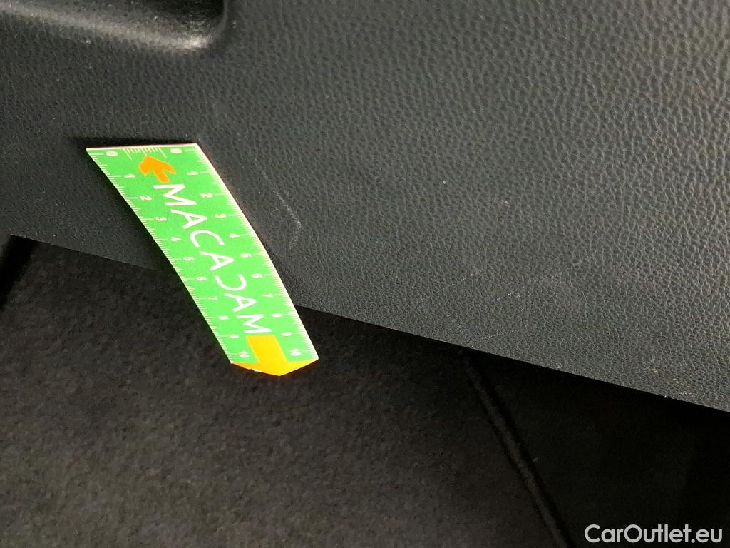  Toyota  Yaris TOYOTA  Hybride / 2019 / 5P / Berline Hybride 116h France Business Stage Acad #20