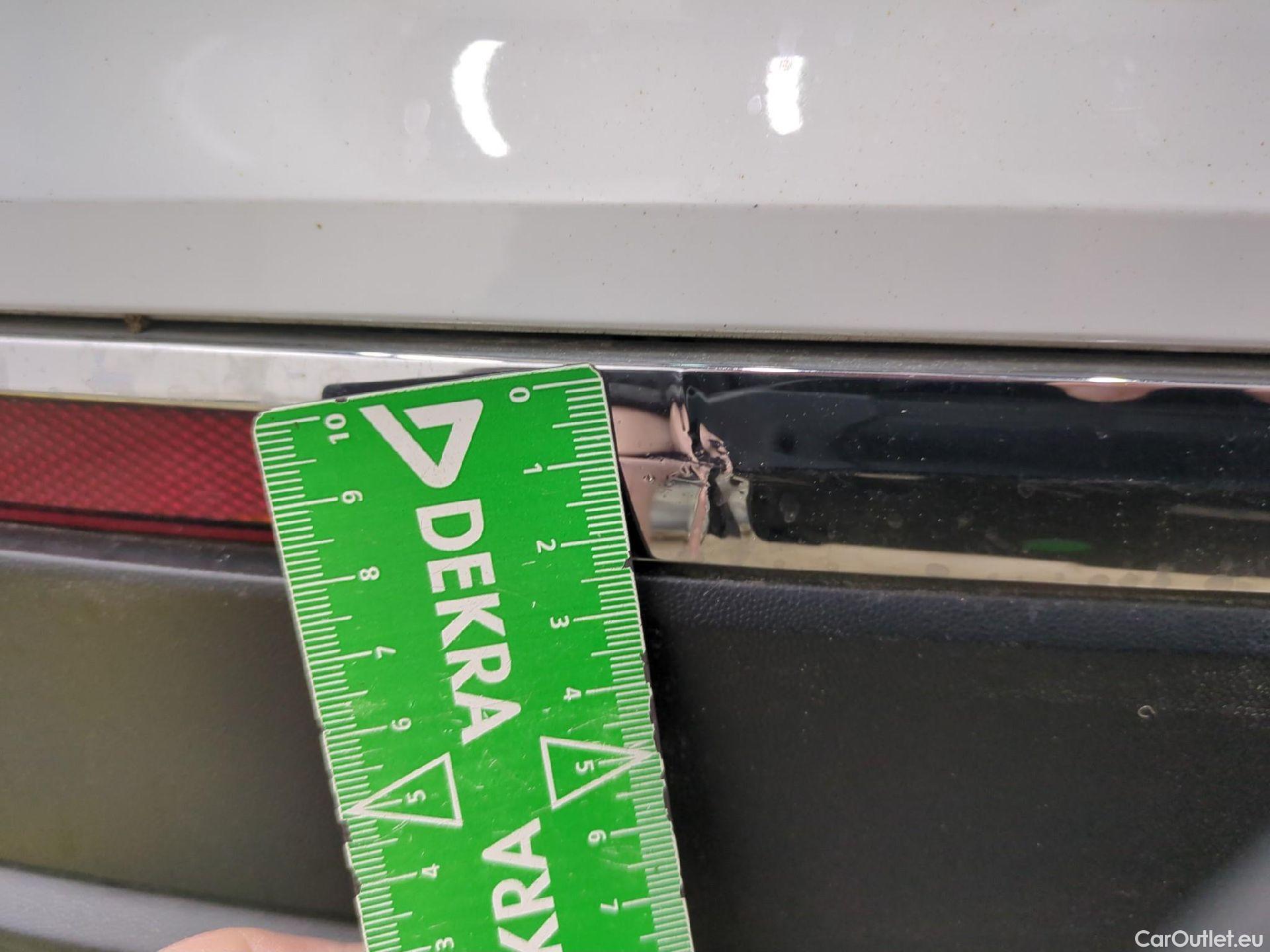  Volkswagen  Tiguan VOLKSWAGEN  / 2020 / 5P / SUV 1.5 TSI 150 DSG7 Life Busines #52