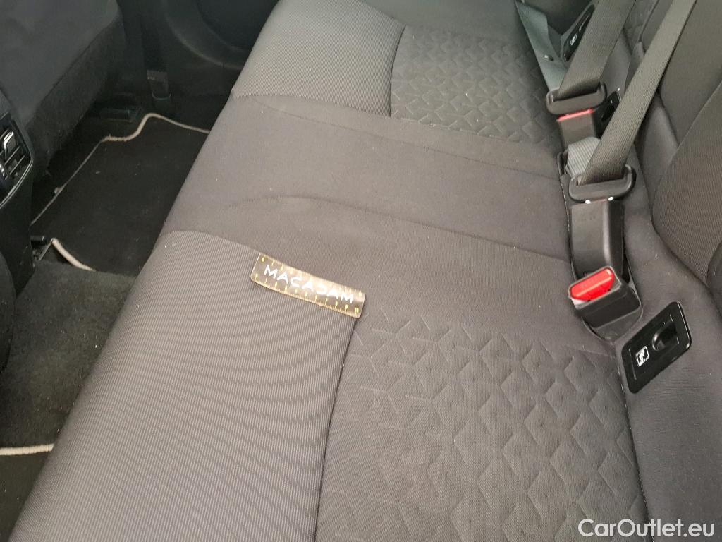  Toyota  Corolla TOYOTA  Touring Sports / 2018 / 5P / Break Hybride 122h Dynamic Business Stage Acad #31