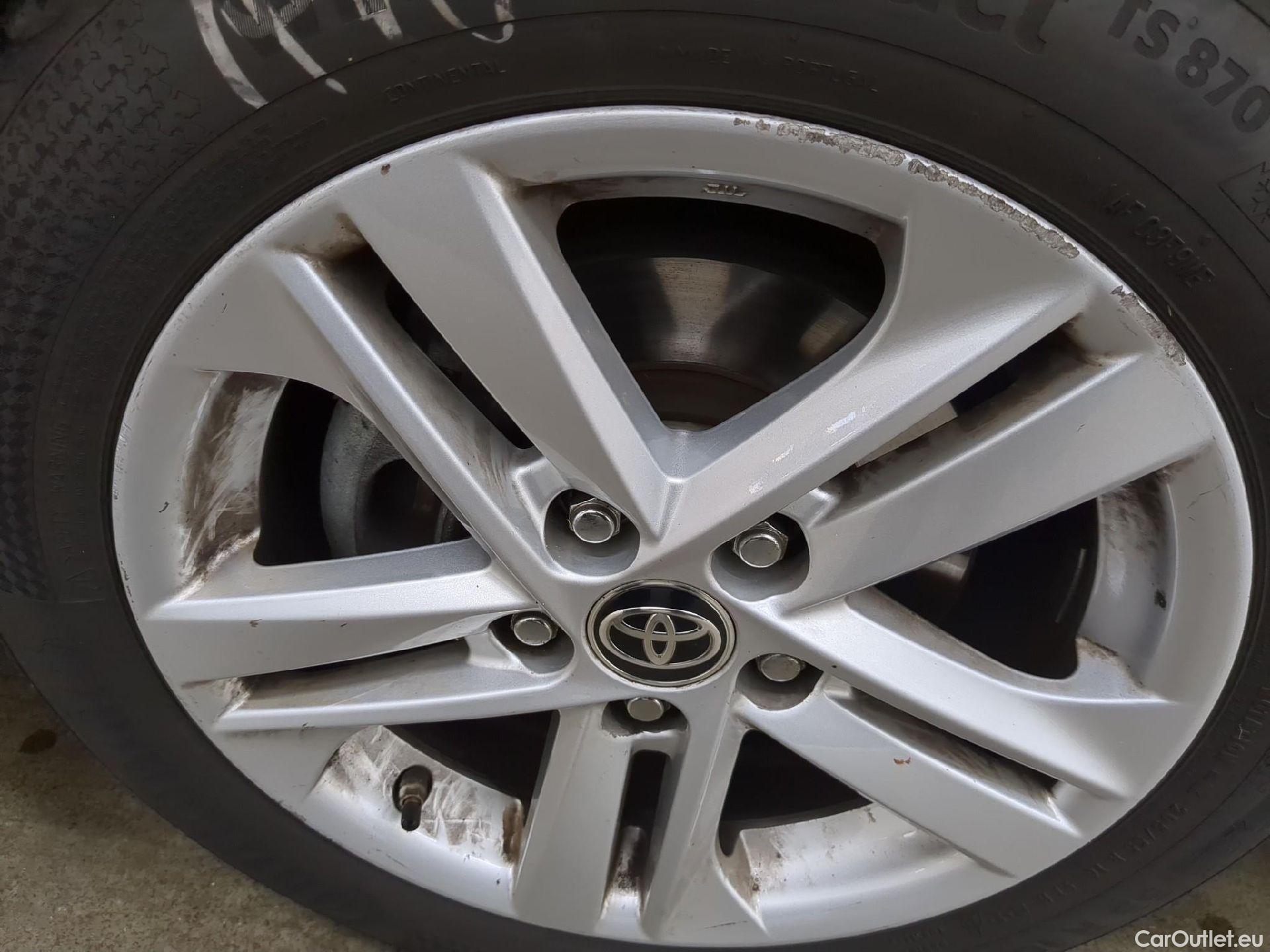  Toyota  Corolla TOYOTA  / 2018 / 5P / Berline Hybride 122h Dynamic Business Supp Lomb #12