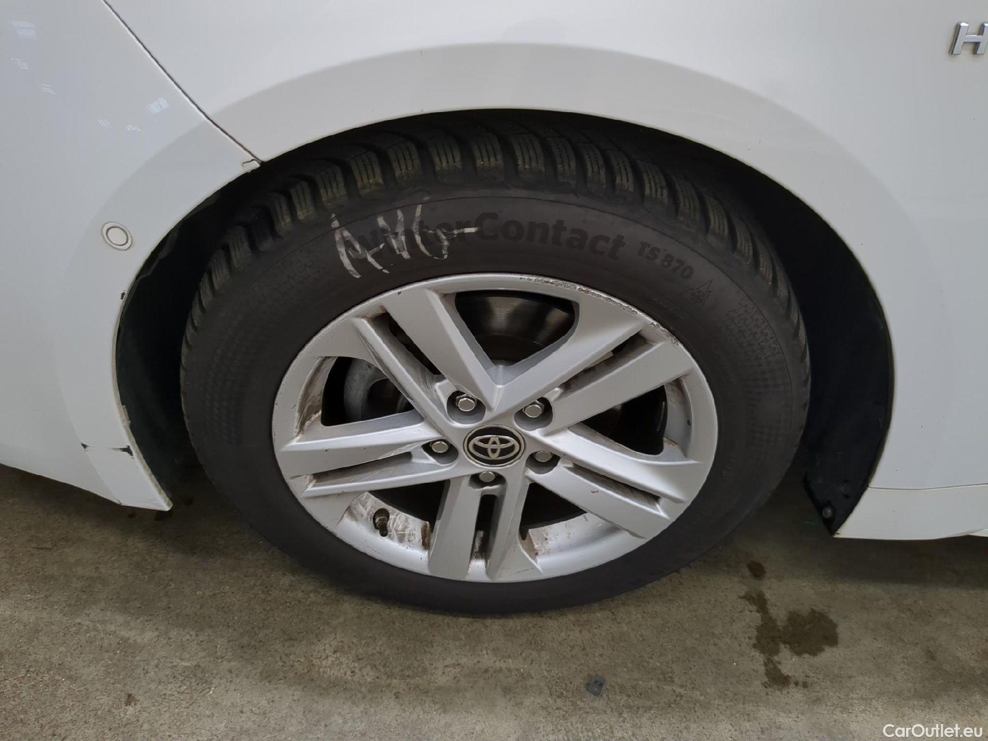  Toyota  Corolla TOYOTA  / 2018 / 5P / Berline Hybride 122h Dynamic Business Supp Lomb #6