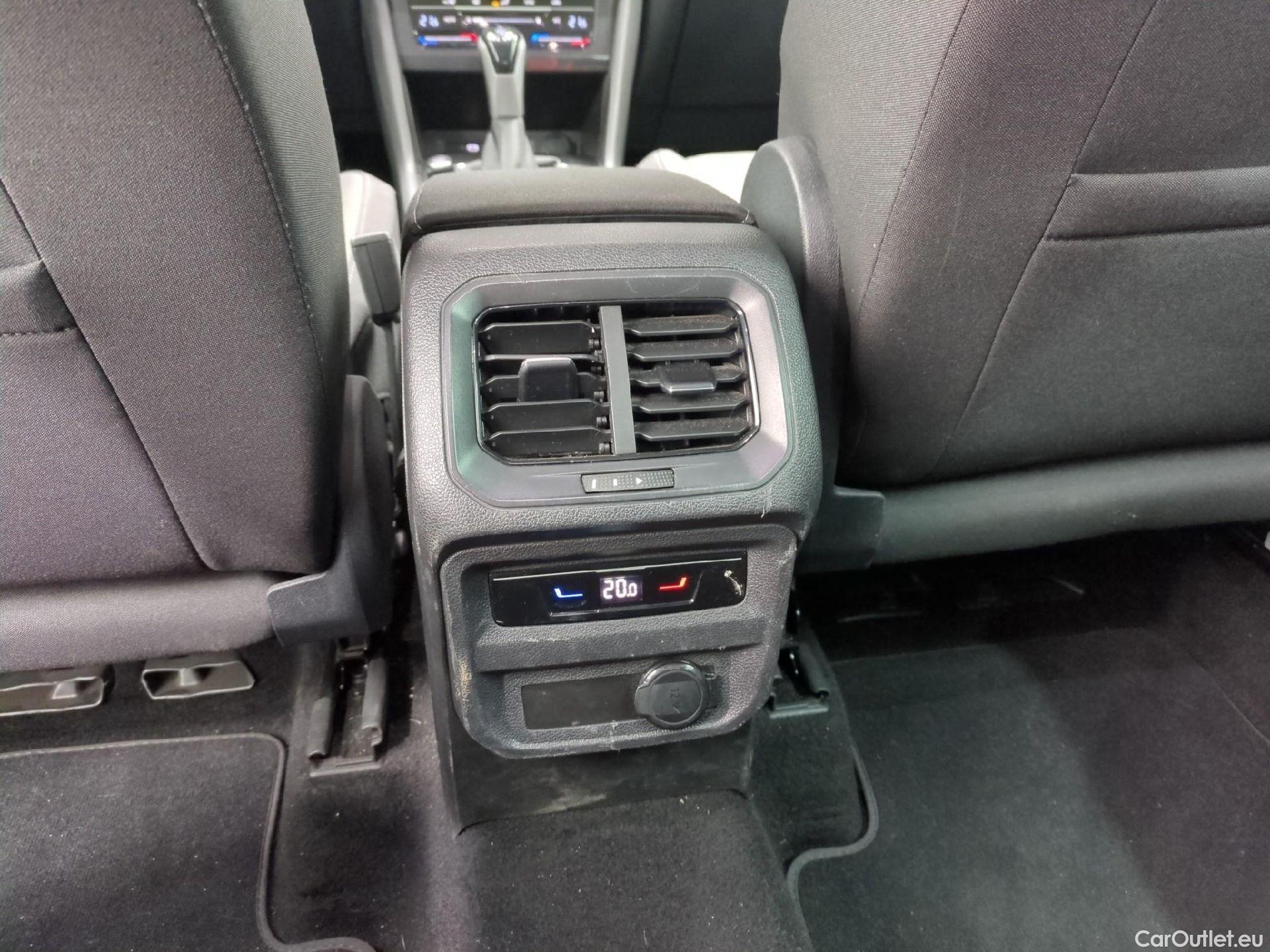  Volkswagen  Tiguan VOLKSWAGEN  / 2020 / 5P / SUV 1.5 TSI 150 DSG7 Life Busines #7