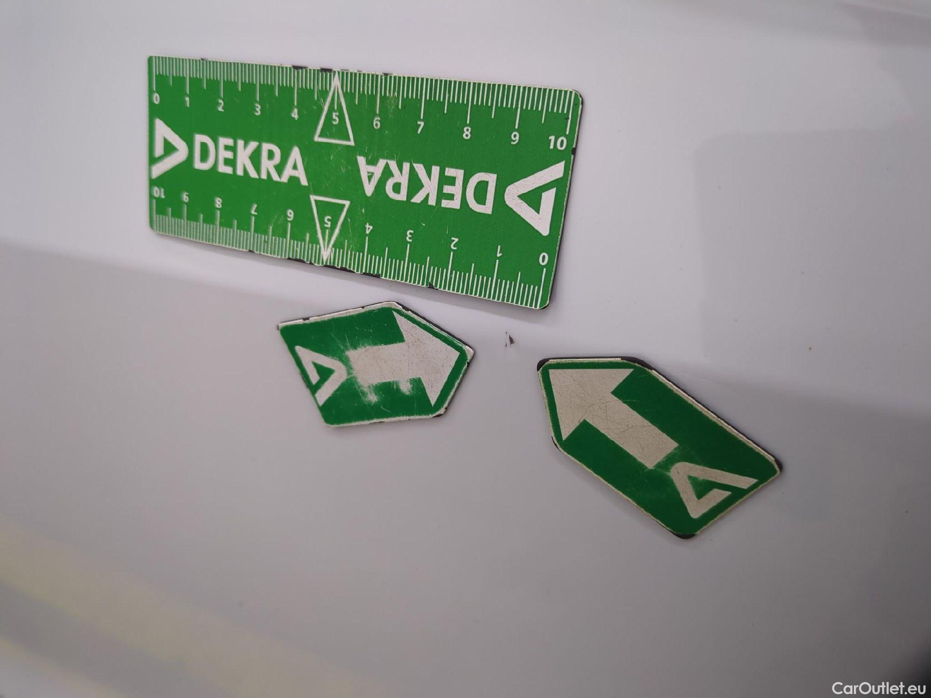  Volkswagen  Tiguan VOLKSWAGEN  / 2020 / 5P / SUV 1.5 TSI 150 DSG7 Life Busines #32