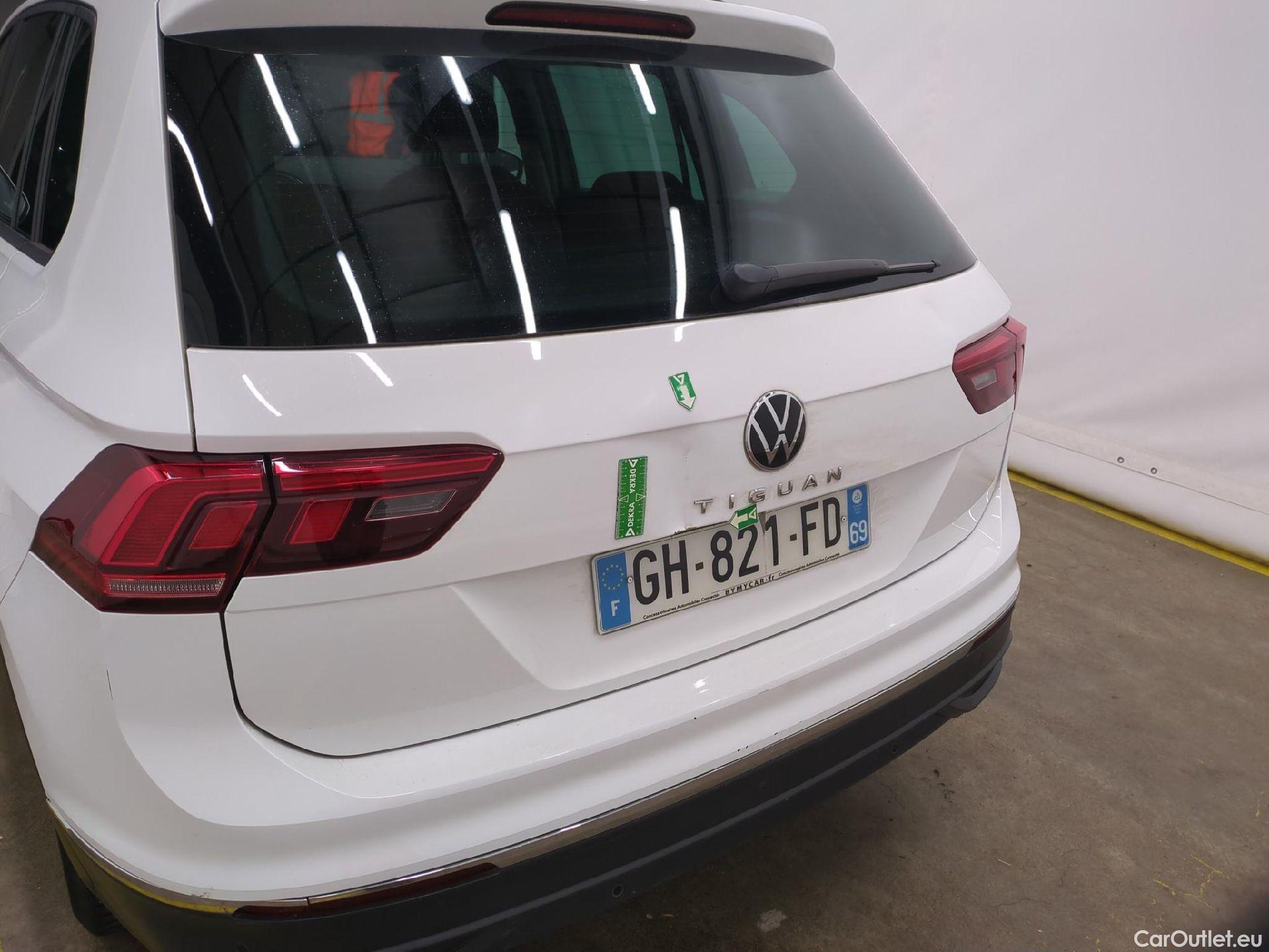  Volkswagen  Tiguan VOLKSWAGEN  / 2020 / 5P / SUV 1.5 TSI 150 DSG7 Life Busines #56