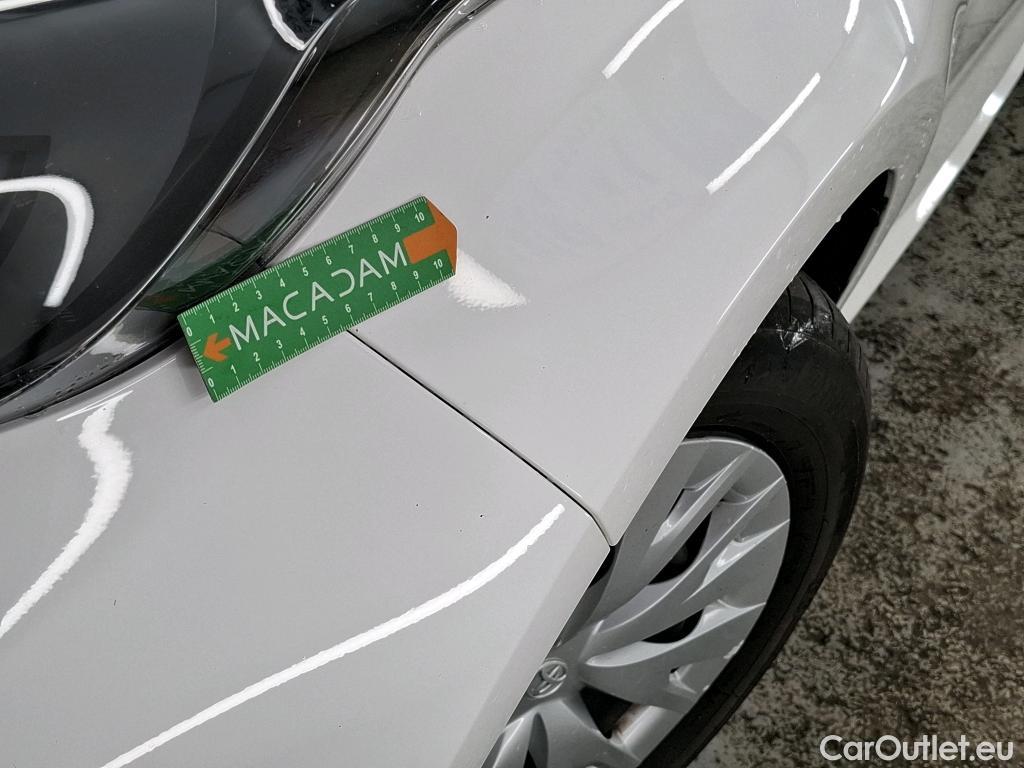  Toyota  Yaris TOYOTA  Hybride / 2019 / 5P / Berline Hybride 116h France Business Stage Acad #33