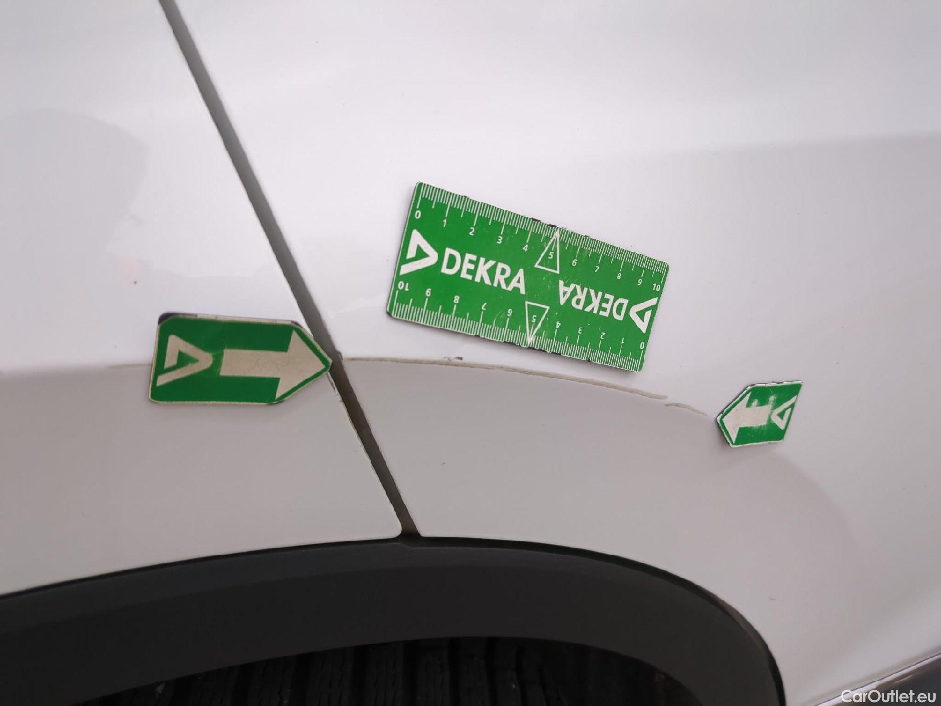  Volkswagen  Tiguan VOLKSWAGEN  / 2020 / 5P / SUV 1.5 TSI 150 DSG7 Life Busines #63