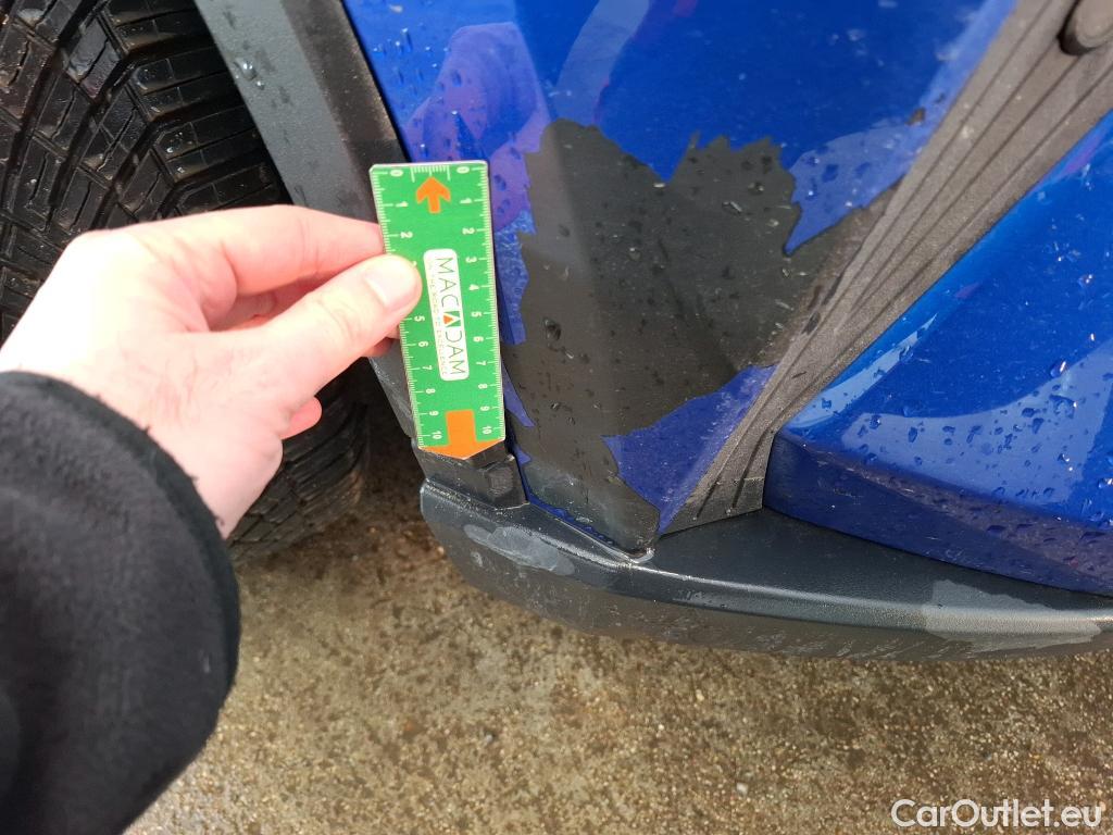  Toyota  C-HR TOYOTA  / 2016 / 5P / SUV 2.0 HYBRIDE 184 DYNAMIC BUSINESS #4