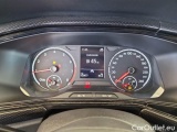  Volkswagen  T-CROSS VOLKSWAGEN  / 2019 / 5P / SUV 1.0 TSI STYLE #4