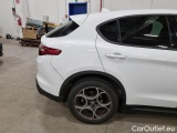  Alfa Romeo   STELVIO ALFA ROMEO / 2017 / 5P / SUV 2.2 TURBO DIESEL 180CV AT8 Q4 EXECUTIVE #38
