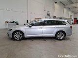  Volkswagen  Passat VOLKSWAGEN  / 2019 / 5P / Station wagon Var. 2.0TDI SCR EVO 110kW Business DSG #8