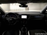  Volkswagen  T-ROC VOLKSWAGEN  / 2017 / 5P / SUV 1.6 TDI SCR ADVANCED BMT #2