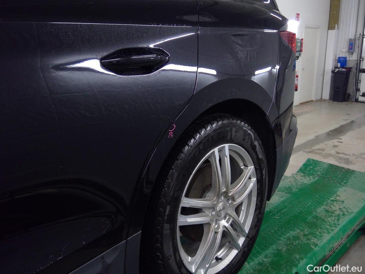  Skoda  ENYAQ  iV80 5d #9