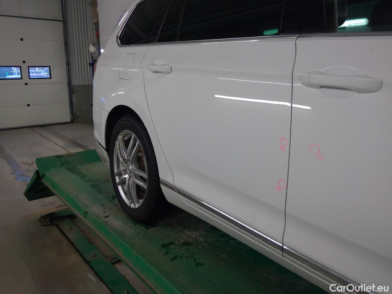  Volkswagen  Passat  Sp.Combi GTE #24