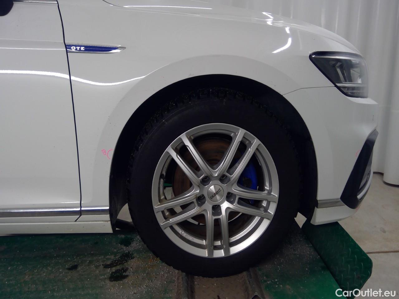  Volkswagen  Passat  Sp.Combi GTE #28