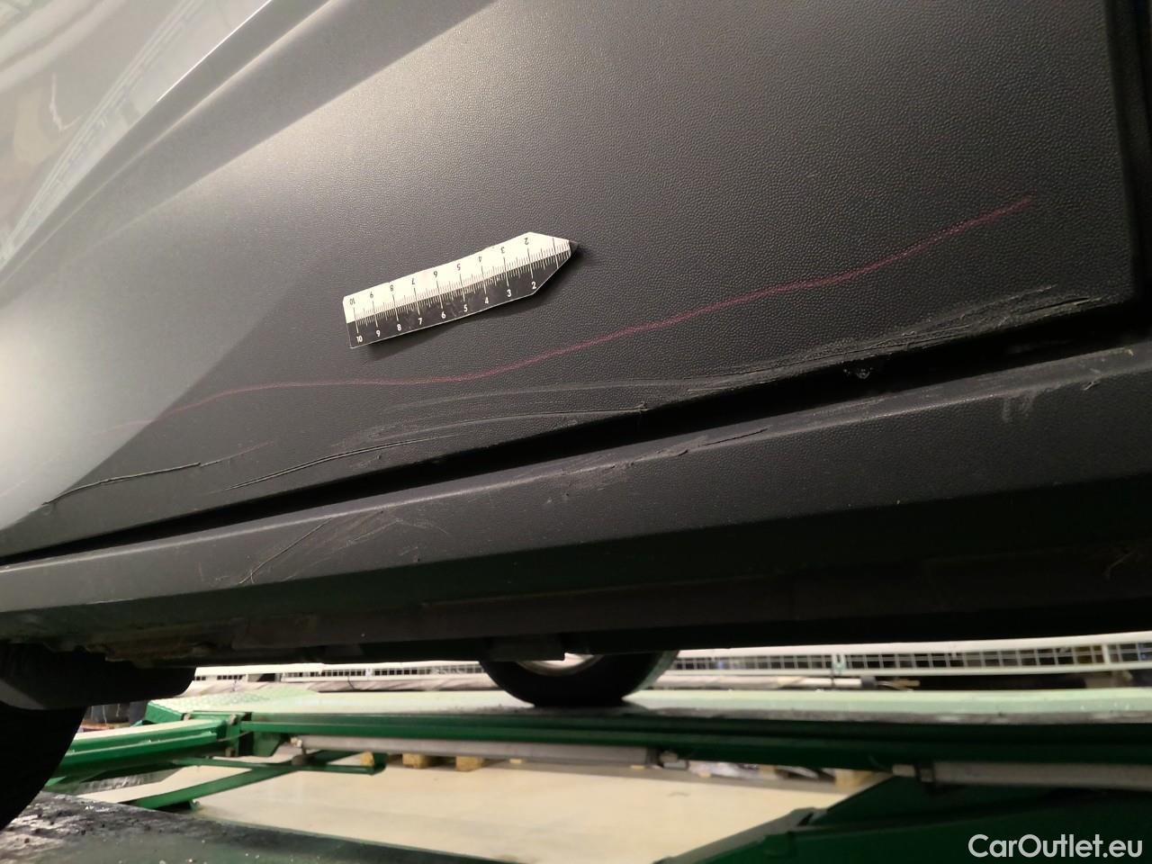  Volkswagen  ID.4  EV 77kWh Pro Performance #4