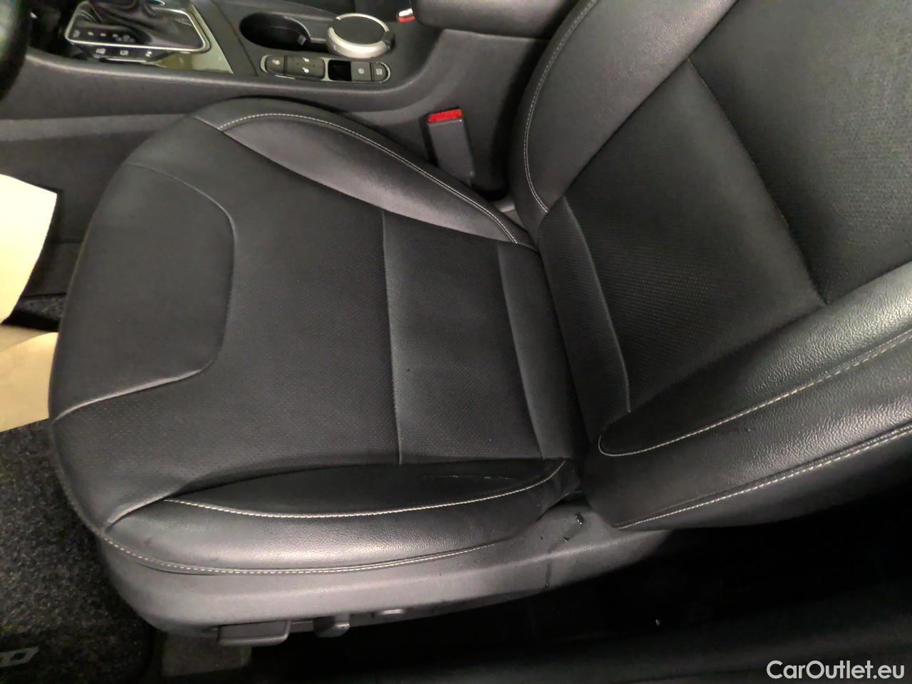  KIA  Niro  PHEV Advance Packet 2 #2