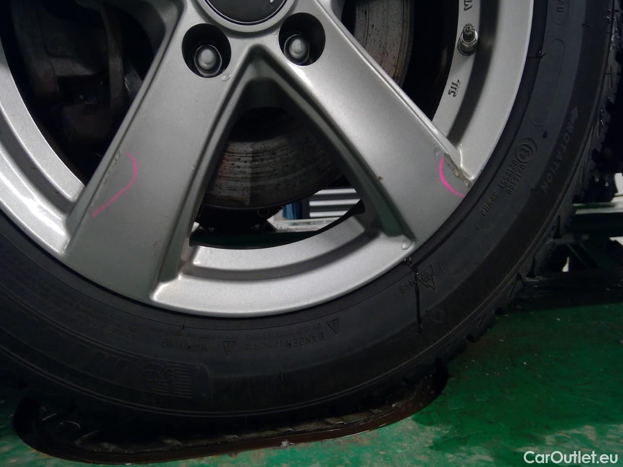  KIA  Cee'd ceed SW 1.6PHEV Advance 5d #5