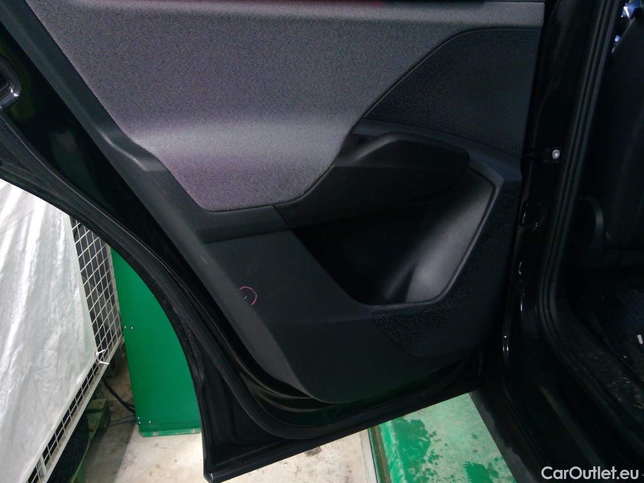  Skoda  ENYAQ  iV80 5d #5