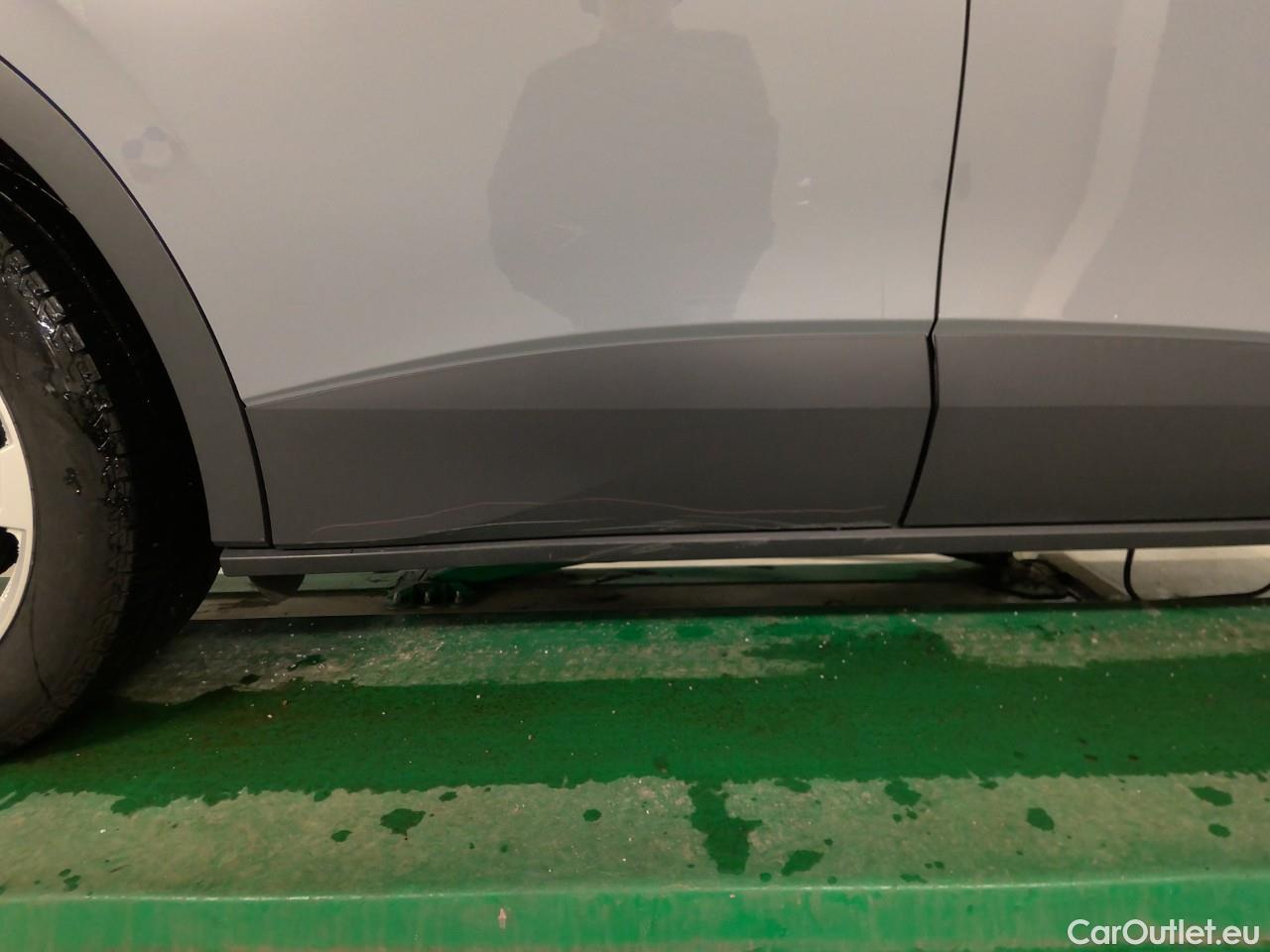  Volkswagen  ID.4  EV 77kWh Pro Performance #3