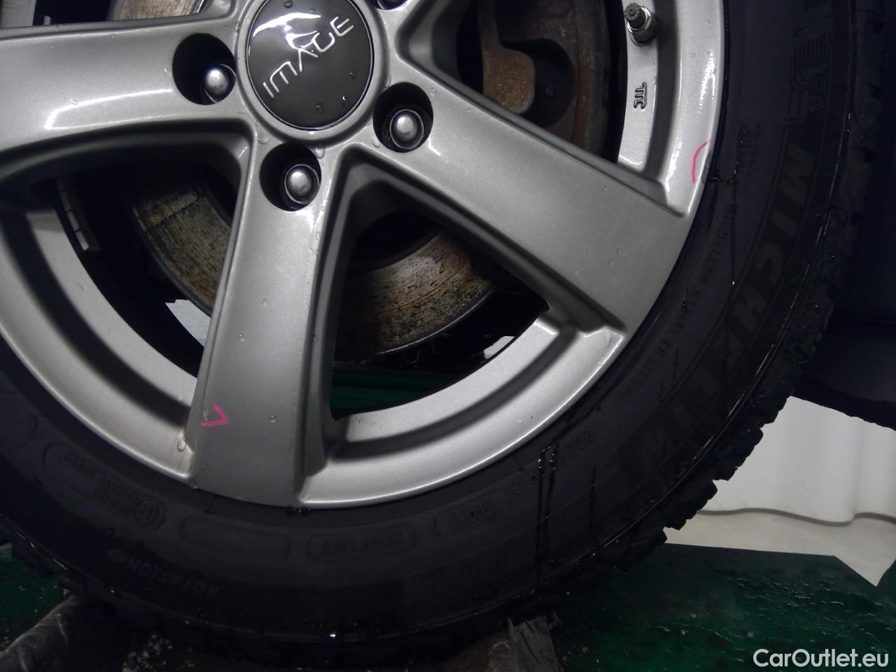  KIA  Cee'd ceed SW 1.6PHEV Advance 5d #16