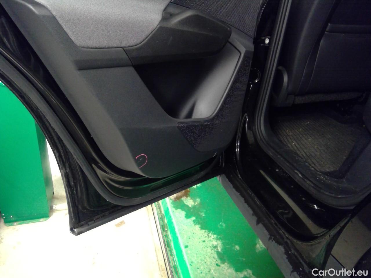  Skoda  ENYAQ  iV80 5d #8