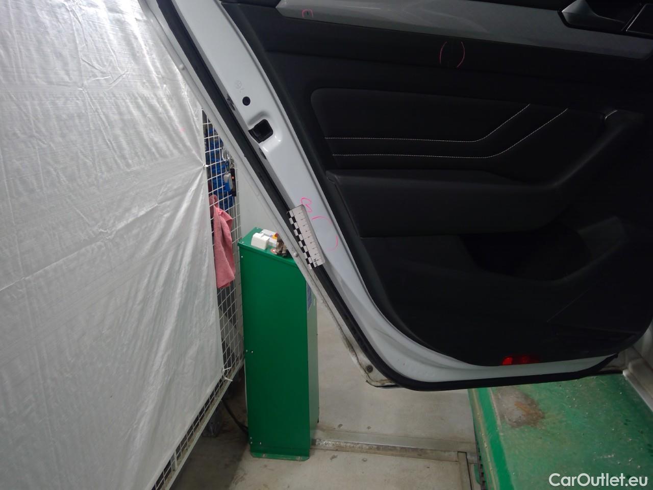  Volkswagen  Passat  Sp.Combi GTE #12