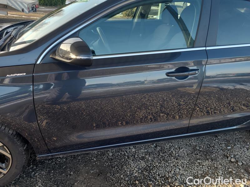  Hyundai  i30  Fastback (2018 ->)  FB 1.0TGDI 120 Smart AT #2