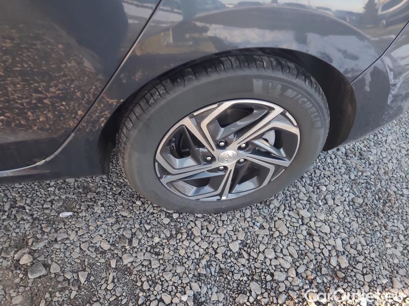  Hyundai  i30  Fastback (2018 ->)  FB 1.0TGDI 120 Smart AT #3