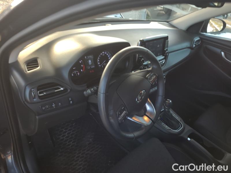  Hyundai  i30  Fastback (2018 ->)  FB 1.0TGDI 120 Smart AT #7