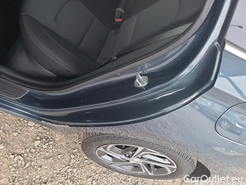  Hyundai  i30   cw (PD)(2017->)  kom.1.5TGDI FamilySmart AT #6