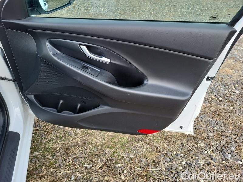  Hyundai  i30  (PD)(01.2017  ->)  kom.1.5T-GDI Smart 5d #7