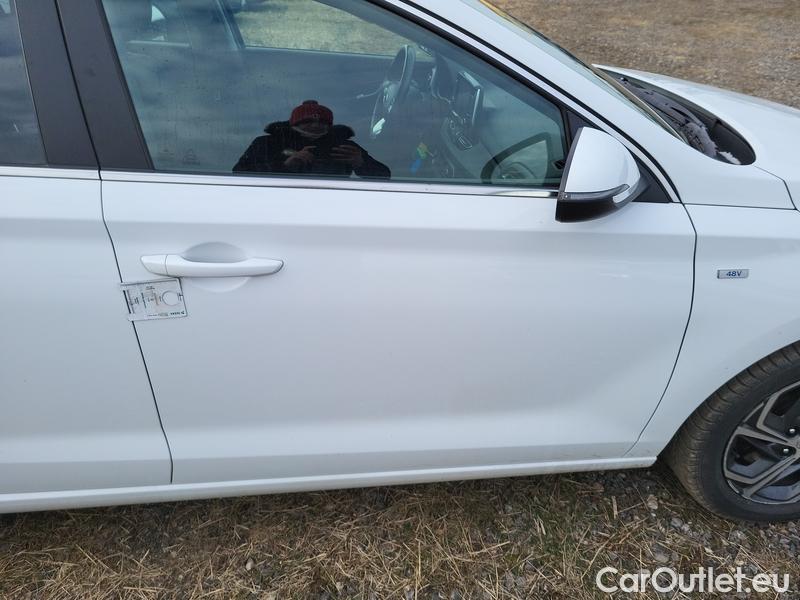  Hyundai  i30  (PD)(01.2017  ->)  kom.1.5T-GDI Smart 5d #12