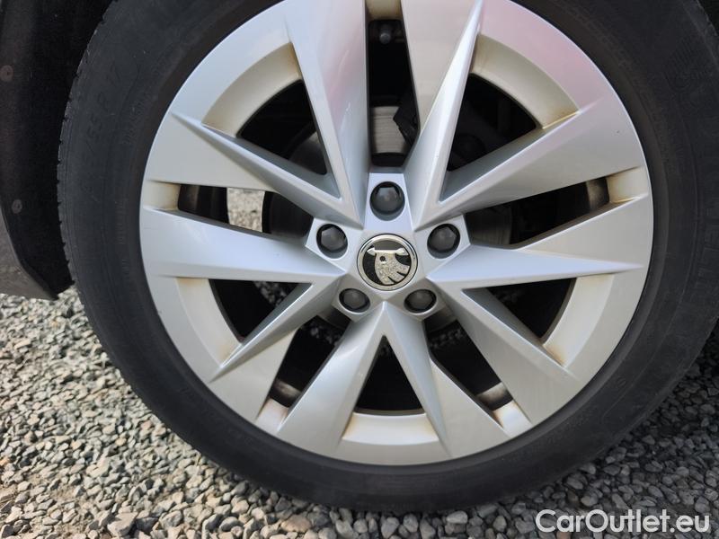  Skoda  Octavia  Combi (NX3)(2020) Oct.Combi 2.0TDI 85 Style AT #17